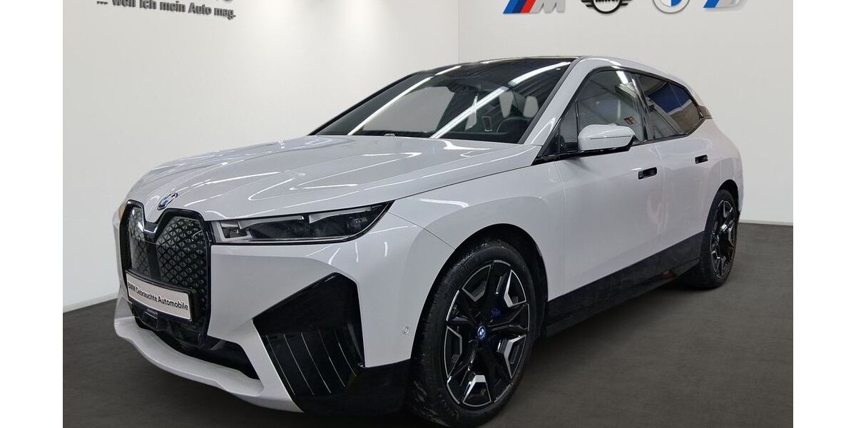 BMW iX 21.875 km 48.980 &euro; München 81827