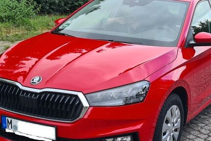 Skoda Fabia 6.800 km 15.150 &euro; München 80331