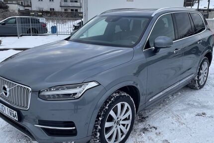 Volvo XC90 121.000 km 32.000 &euro; München 81735