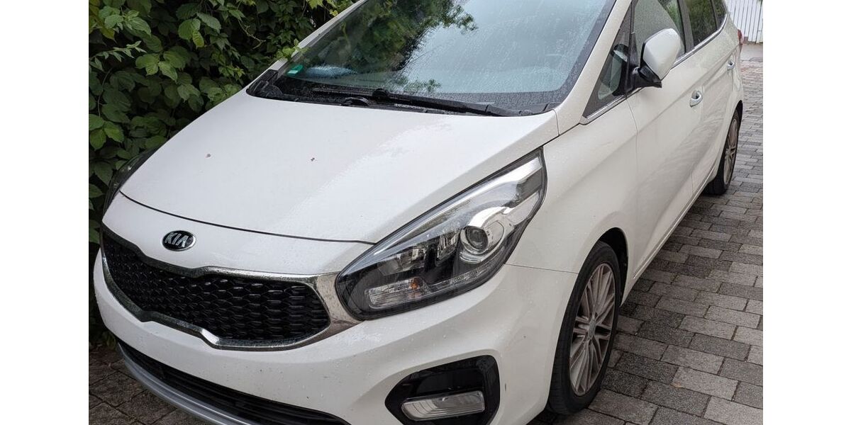 Kia Carens 98.717 km 14.449 &euro; Gilching 82205