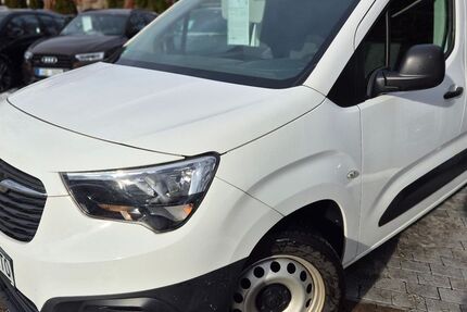 Opel Combo 71.200 km 9.990 &euro; München 81247