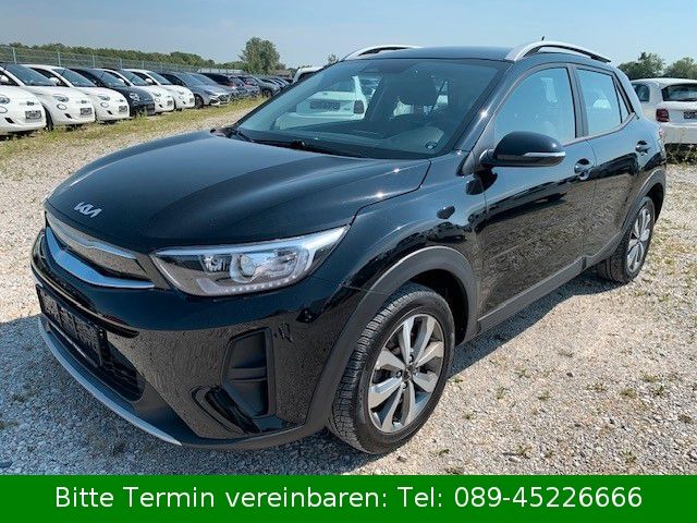 Kia Stonic 37.100 km 14.990 &euro; München 81827