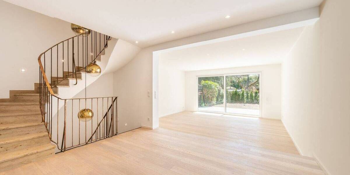 Reihenmittelhaus München Bogenhausen - 5 Zimmer, 205 m&sup2;, 2.330.000&euro; | Angebot:26824624