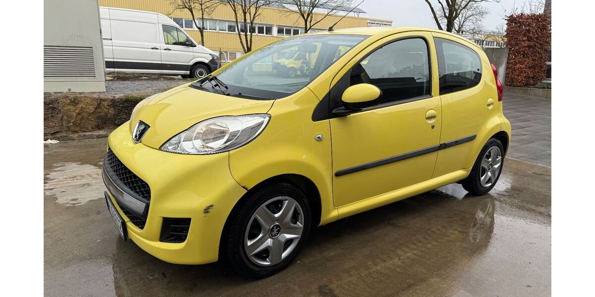 Peugeot 107 185.000 km 2.499 € München 80939