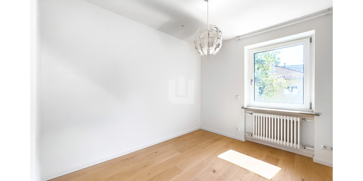 Provisionsfrei! Modernes & renoviertes DHH für eine große Familie in ruhiger Lage von Gröbenzell-Süd - Doppelhaushälfte Gröbenzell | Angebot:22164261