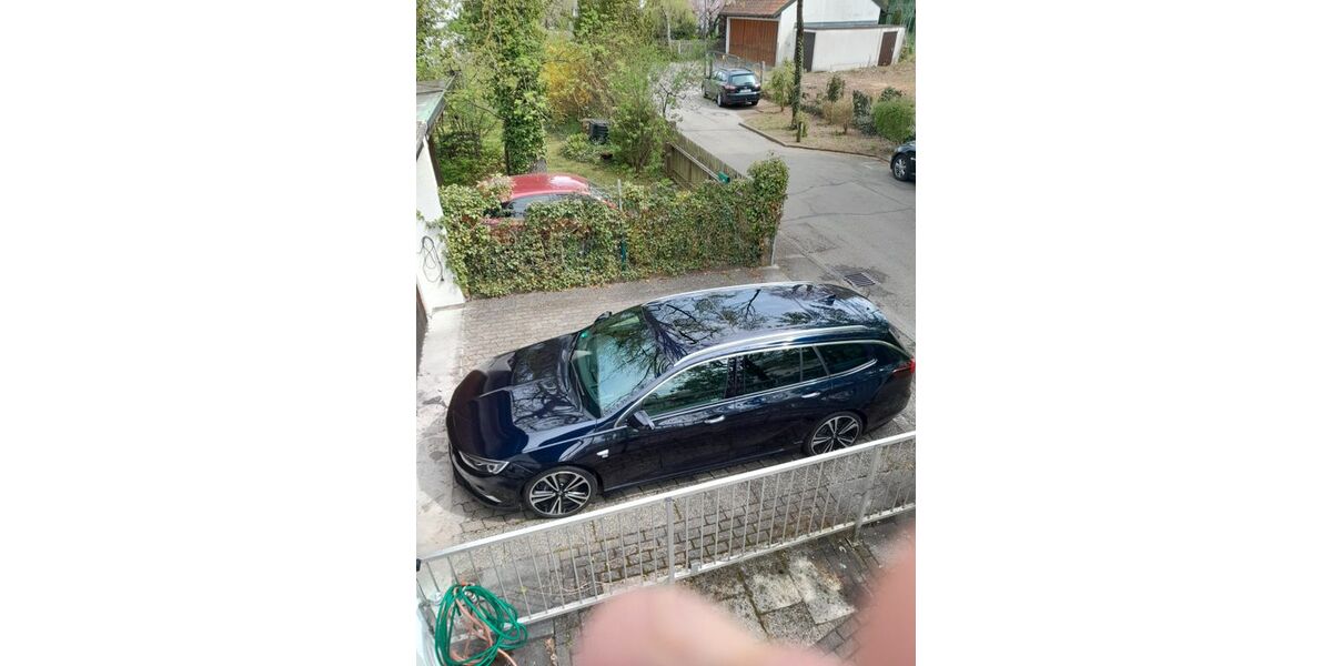 Opel Insignia 130.000 km 16.500 &euro; Neubiberg 85579