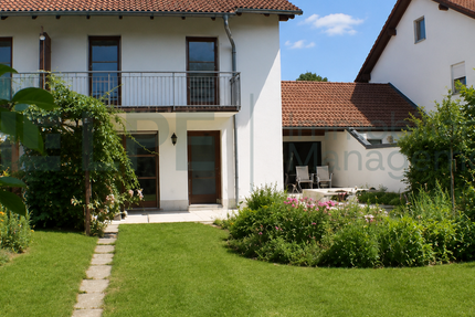 Haus München Lochhausen - 6 Zimmer, 158 m&sup2;, 3.157&euro; | Angebot:27153715