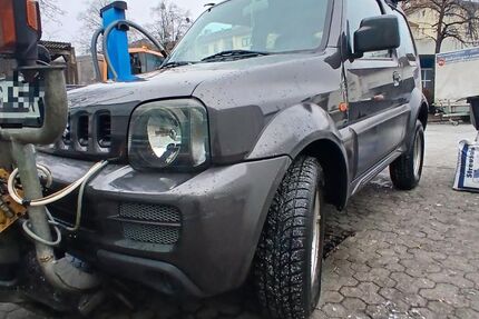 Suzuki Jimny 112.000 km 16.500 &euro; München 81369