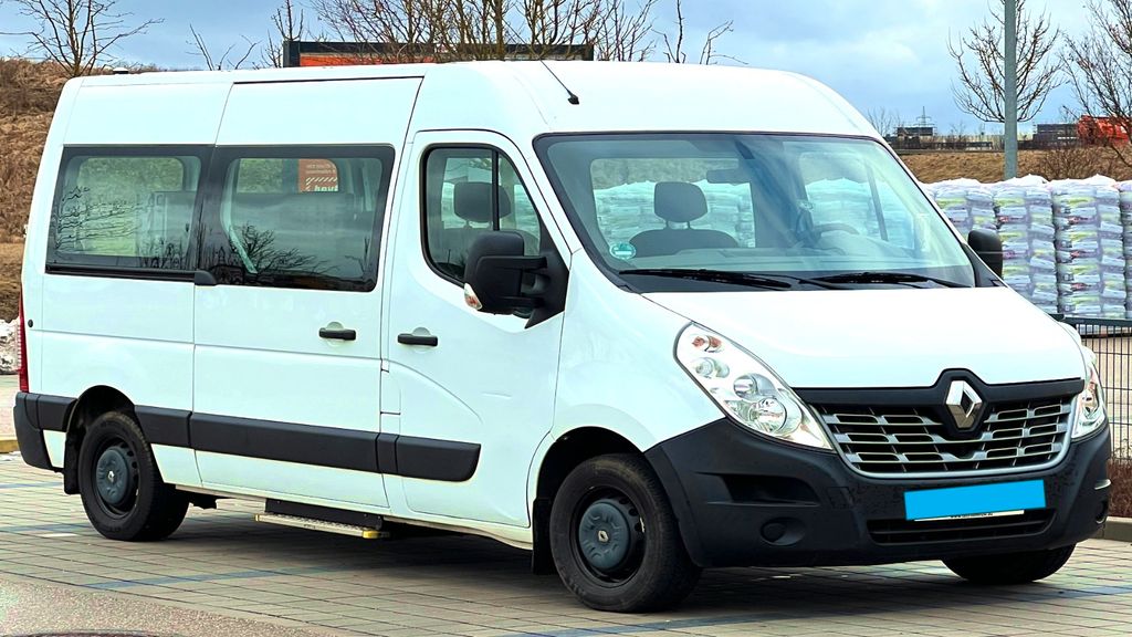 Renault Master 122.045 km 13.900 &euro; München 81677