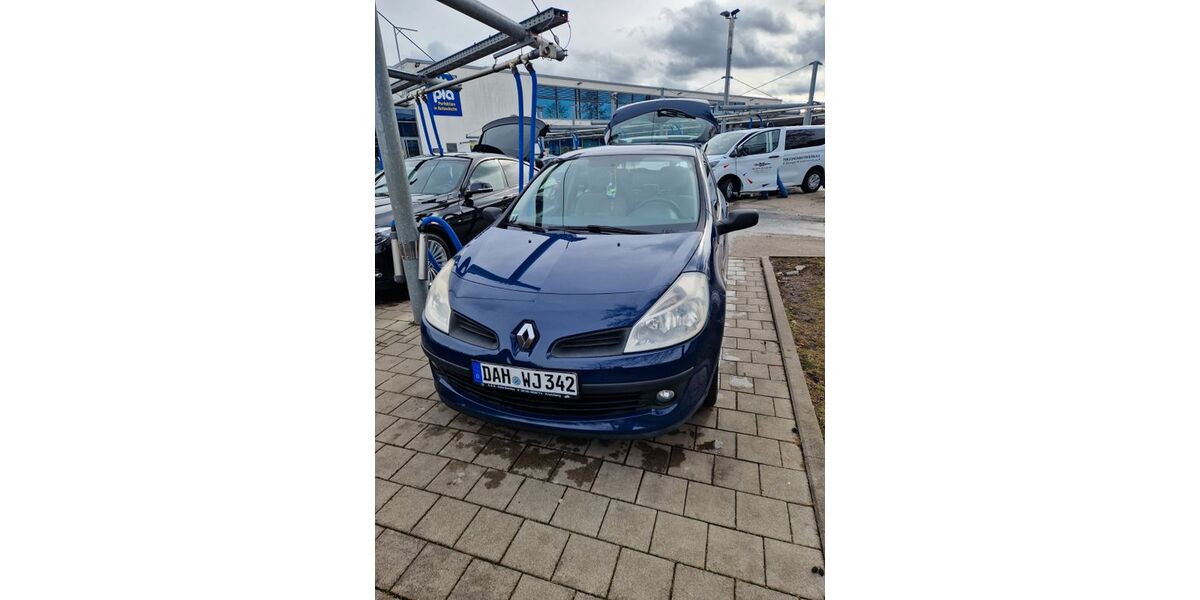 Renault Clio 182.000 km 2.199 &euro; Dachau 85221