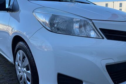 Toyota Yaris 127.500 km 4.999 &euro; München 81243