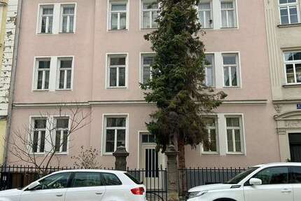 Haus München Neuhausen-Nymphenburg - 16 Zimmer, 465 m&sup2;, 2.700.000&euro; | Angebot:26139237
