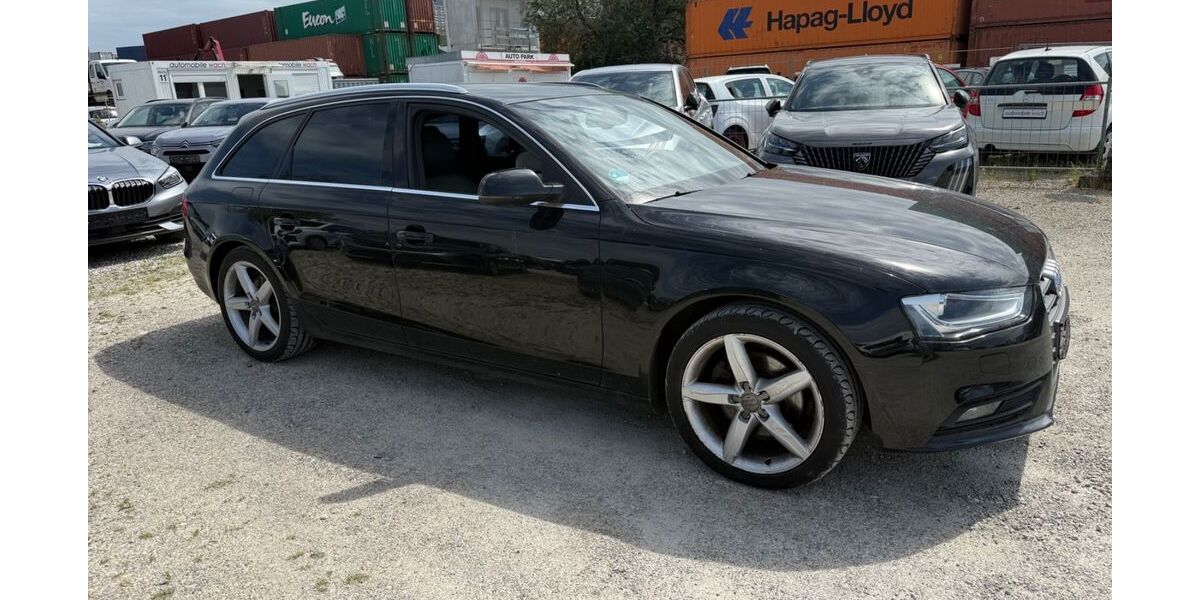 Audi A4 157.000 km 8.900 &euro; München 81829