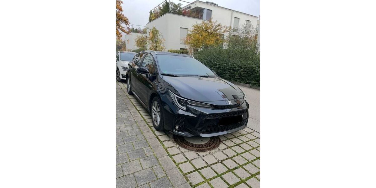 Suzuki Swace 85.000 km 20.990 &euro; München 80797