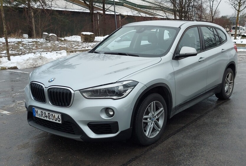 BMW X1 37.500 km 22.500 € München 80313