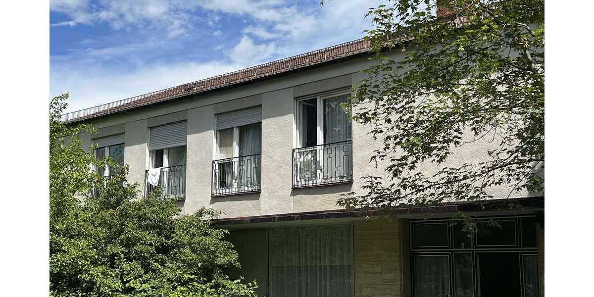 Haus zum Kaufen in München 1.999.998 € 328 m² 12 zimmer