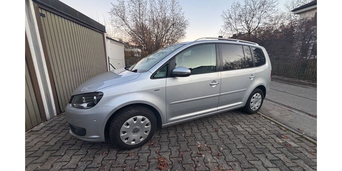 VW Touran 120.000 km 9.800 &euro; Krailling 82152
