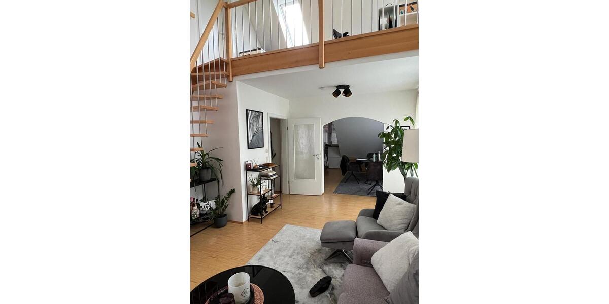 Dachgeschoßwohnung Karlsfeld - 3.5 Zimmer, 82 m&sup2;, 1.350&euro; | Angebot:25752513