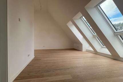 Wohnung München Thalkirchen-Obersendling-Forstenried-Fürstenried-Solln - 3 Zimmer, 86 m&sup2;, 2.250&euro; | Angebot:26910414