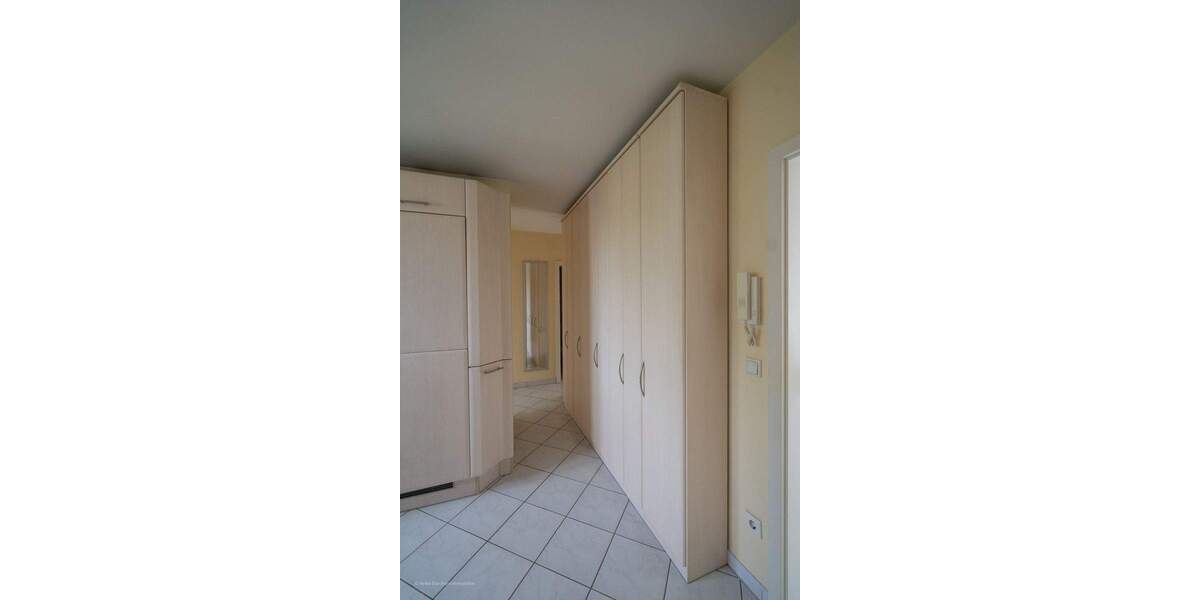 ***Heike Borchers Immobilien***Attraktive Dachterrassenwohnung im Herzen Unterhachings*** 3 zimmer