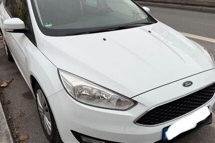 Ford Focus 174.000 km 5.999 &euro; München 81377