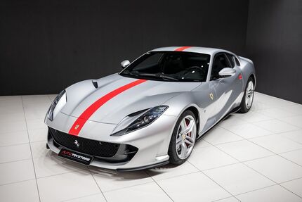 Ferrari 812 11.900 km 319.900 € Starnberg 82319