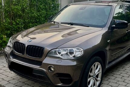 BMW X5 265.000 km 9.999 &euro; Grasbrunn 85630