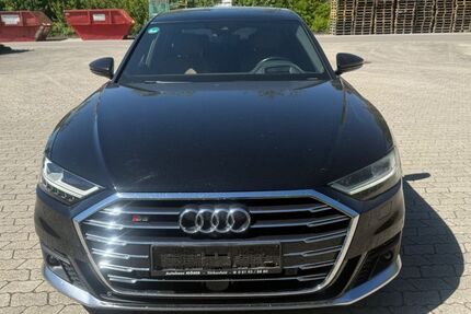 Audi A8 295.000 km 31.999 &euro; München 81245