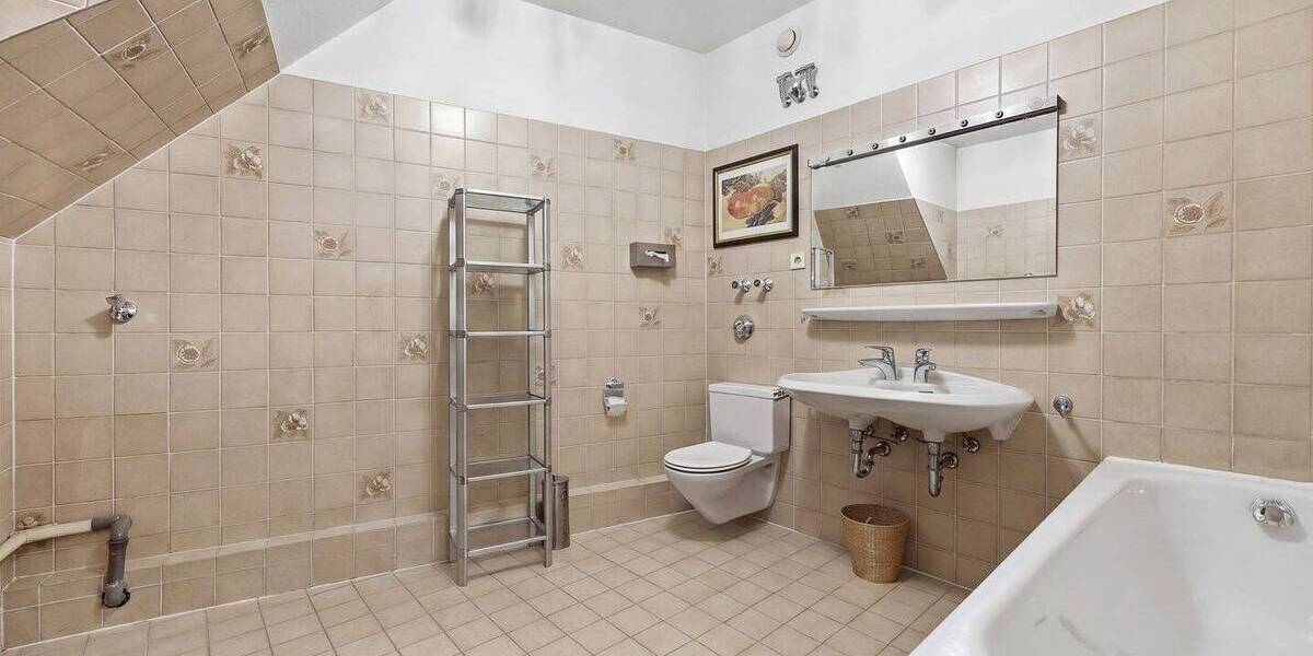 Etagenwohnung München Neuhausen-Nymphenburg - 3 Zimmer, 111 m&sup2;, 975.000&euro; | Angebot:26376718