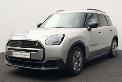 Mini Countryman SE All4 25.634 km 39.395 &euro; München 80788