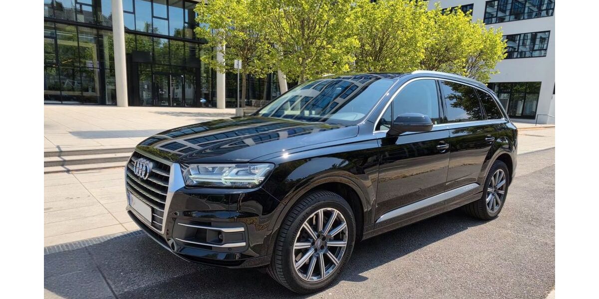 Audi Q7 140.000 km 24.000 &euro; München 81673