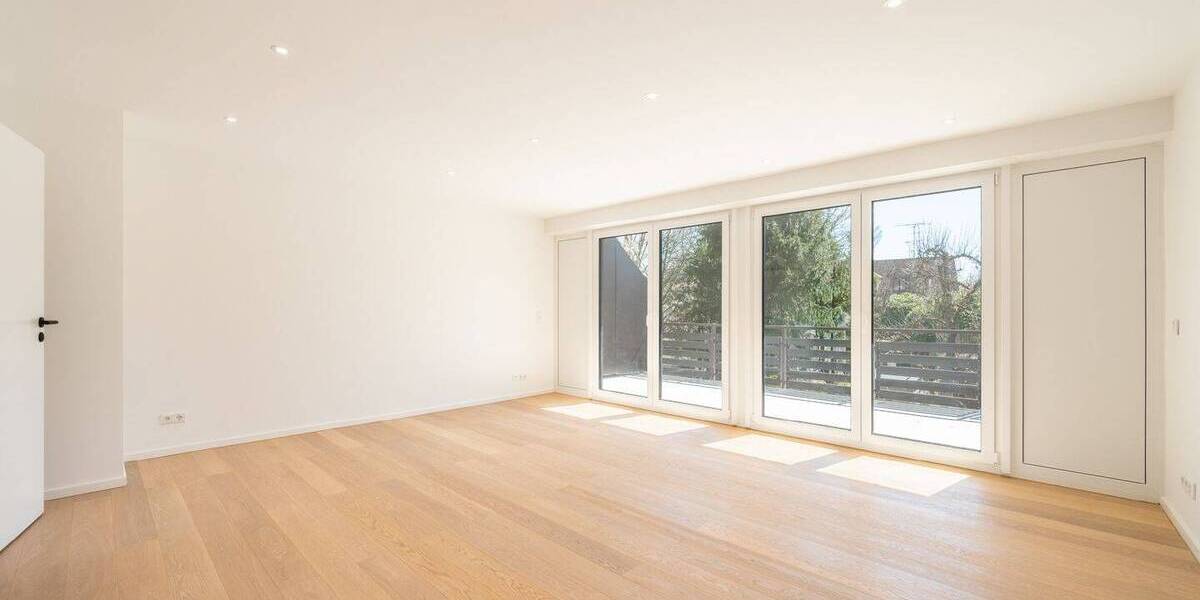 Reihenmittelhaus München Bogenhausen - 5 Zimmer, 205 m&sup2;, 2.330.000&euro; | Angebot:26824624