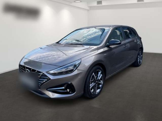 i30