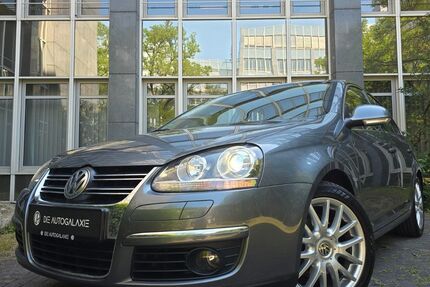 VW Jetta 87.200 km 5.980 &euro; München 81929