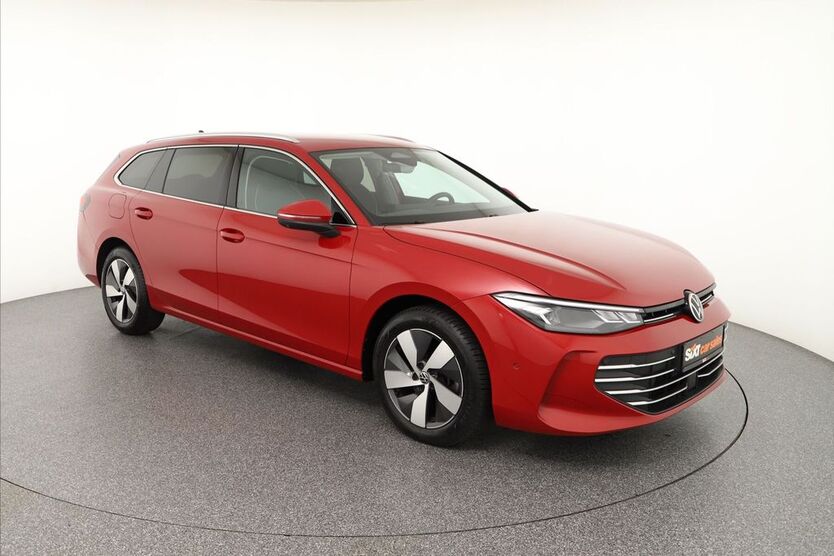 VW Passat 30.384 km 33.660 € Garching 85748