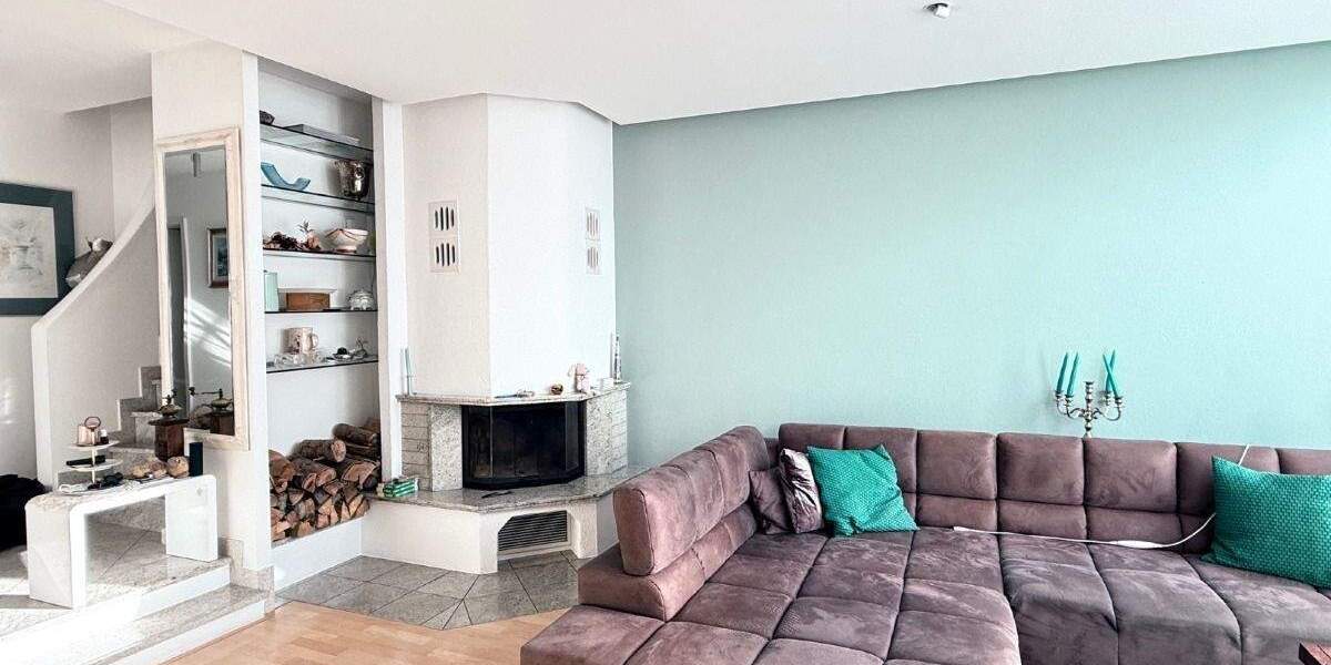 WEIGERT: Ansprechende, gehobene Doppelhaushälfte mit Doppelgarage in ruhiger Lage in Eichenau 5 zimmer