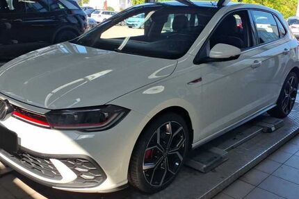 VW Polo 63.921 km 23.530 &euro; Wolfratshausen 82515