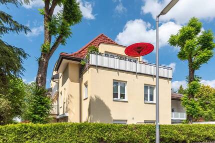 AIGNER - Lichtdurchflutete Dachgeschosswohnung mit sonnigem Balkon 2 zimmer