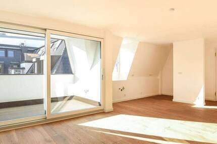 Wohnung München Ludwigsvorstadt-Isarvorstadt - 3 Zimmer, 93 m&sup2;, 2.690&euro; | Angebot:26568601
