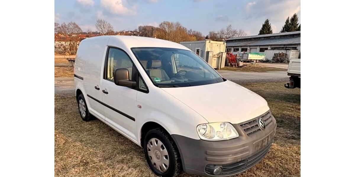 VW Caddy 90.025 km 5.350 &euro; München 80809