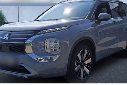 Mitsubishi Outlander 2.650 km 54.450 € Grünwald 82031