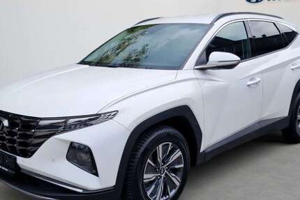 Hyundai TUCSON 12.250 km 30.580 &euro; München 81825
