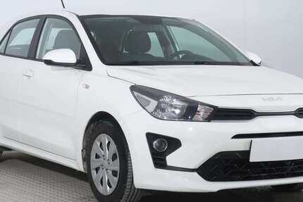 Kia Rio 55.909 km 13.490 &euro; München 80807