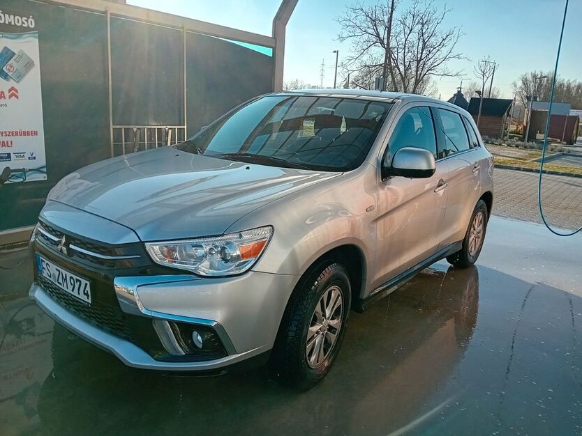 Mitsubishi ASX 210.000 km 9.990 € Hallbergmoos 85399