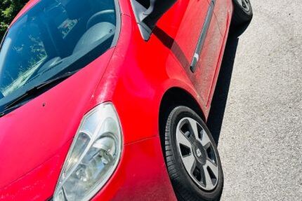 Renault Clio 159.000 km 2.640 &euro; München 81539