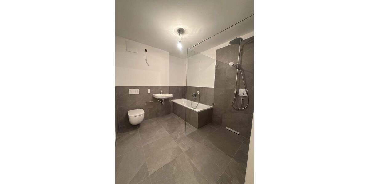 Etagenwohnung Karlsfeld - 4 Zimmer, 117 m&sup2;, 2.395&euro; | Angebot:25918329