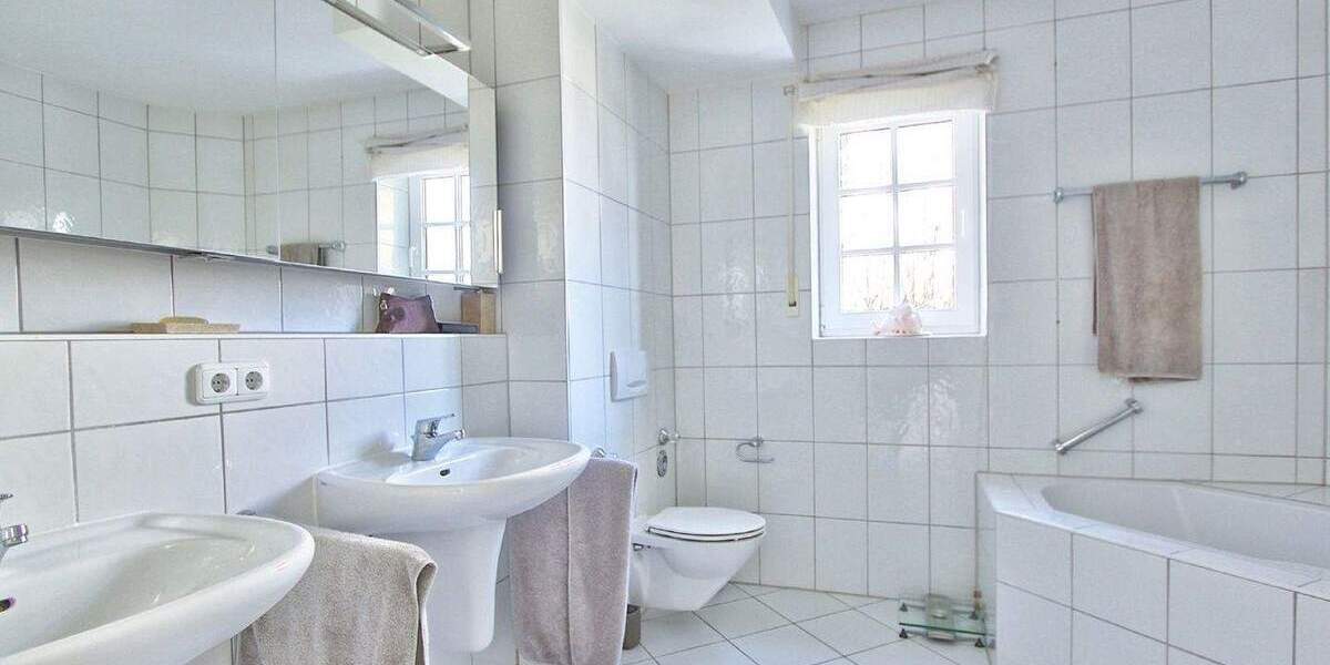 Etagenwohnung Starnberg - 3 Zimmer, 117 m&sup2;, 2.300&euro; | Angebot:25741429