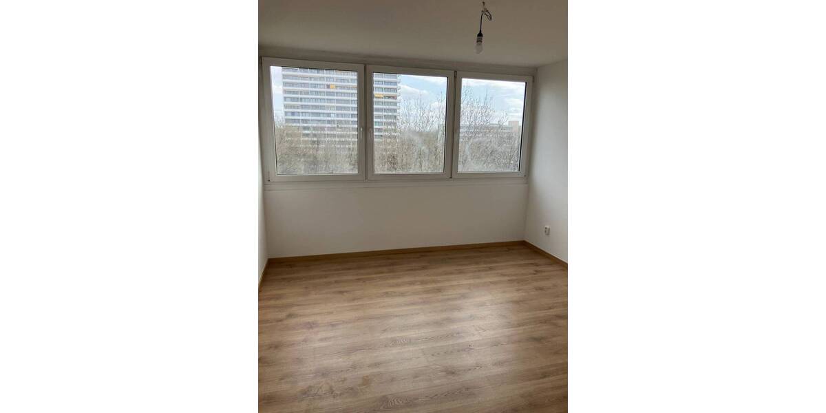 Etagenwohnung München Bogenhausen - 4 Zimmer, 89 m&sup2;, 1.850&euro; | Angebot:26878989