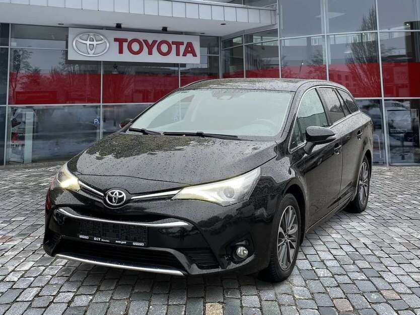 Toyota Avensis 189.978 km 10.590 € München 80807