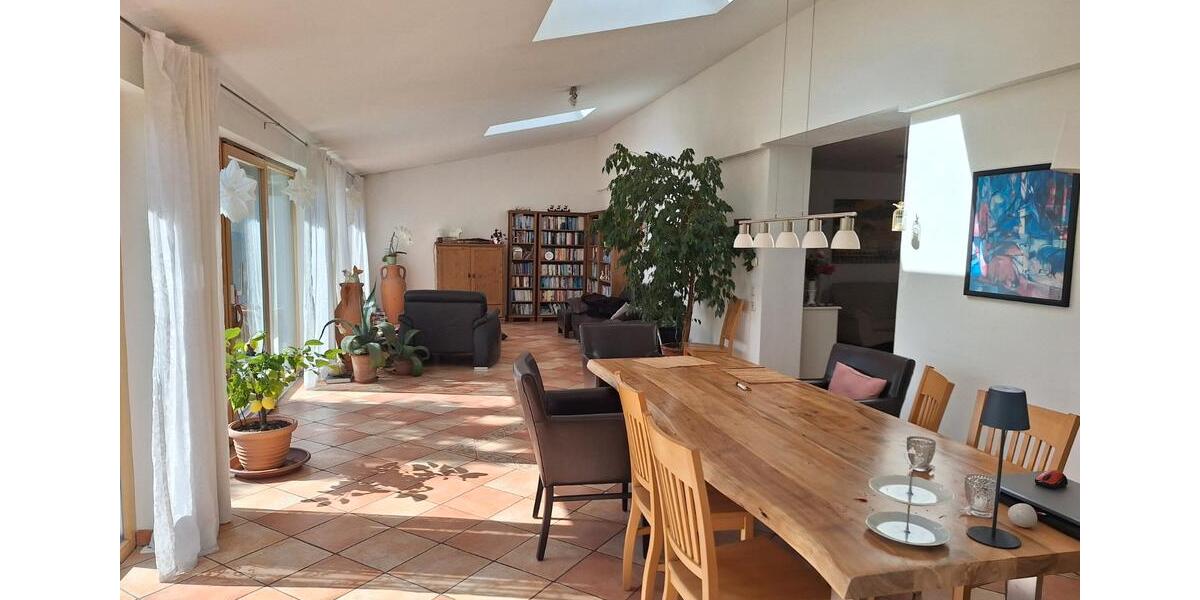 Einfamilienhaus Berg - 10 Zimmer, 340 m&sup2;, 1.350.000&euro; | Angebot:26859217